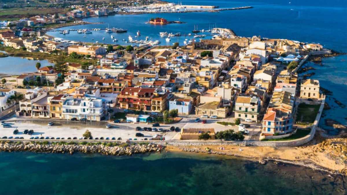Marzamemi senza auto: come spostarsi e cosa visitare a piedi
