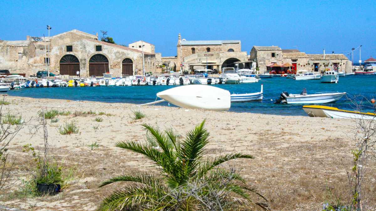 Qual è la spiaggia di San Lorenzo vicino Marzamemi più adatta?